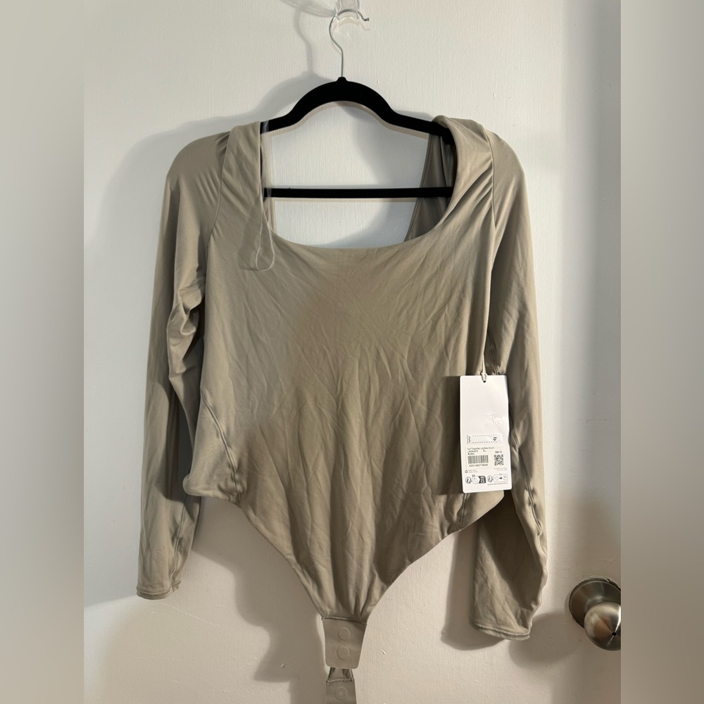 LULULEMON Wundermost Ultra-Soft Nulu Square-Neck Long-Sleeve Bodysuit SIZE XL - Picture 2 of 7